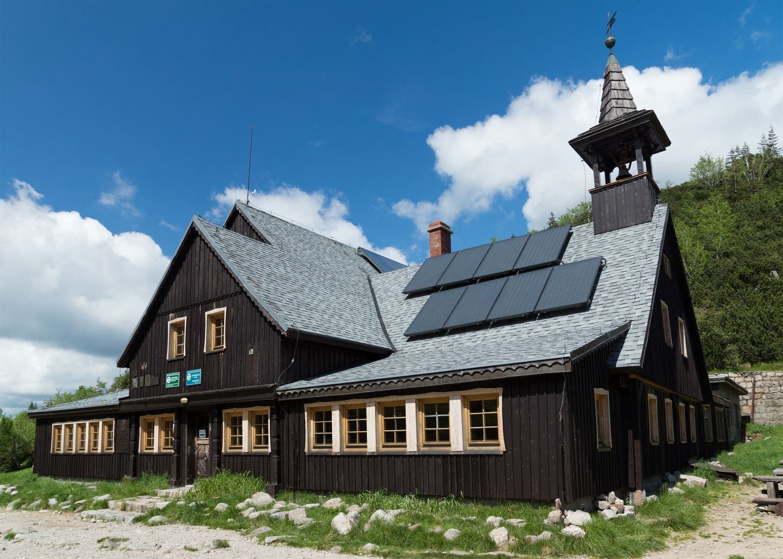 Притулок Самотня — Гірські притулки, 12 km від закладу Drewniana Róża
