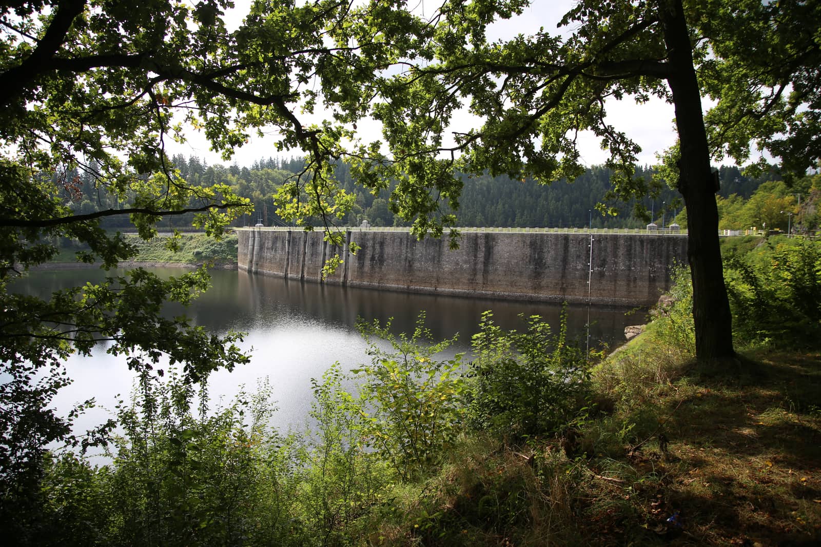 Zapora Pilchowice — Aktywnie, 16 km od Drewnianej Róży